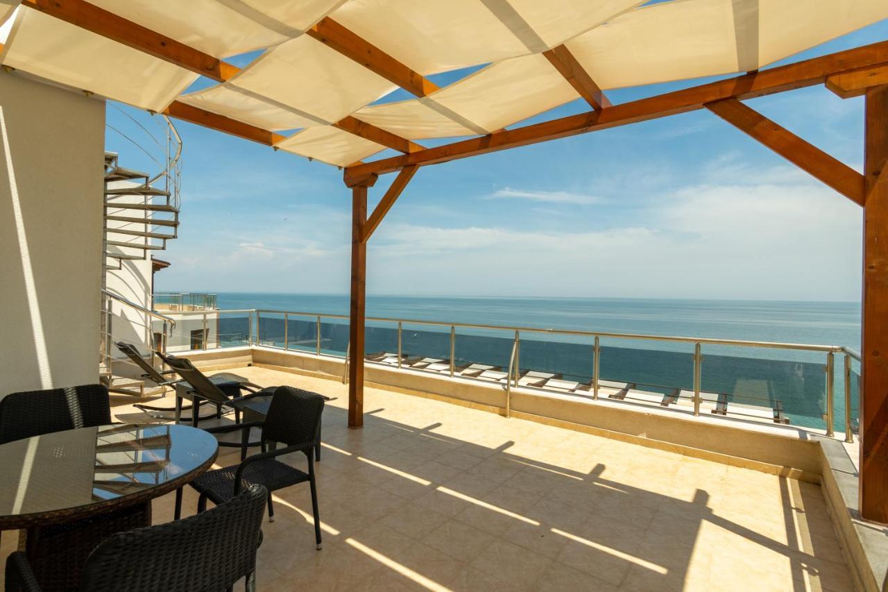 Penthouse At White Cliffs Apartment Byala  Bagian luar foto