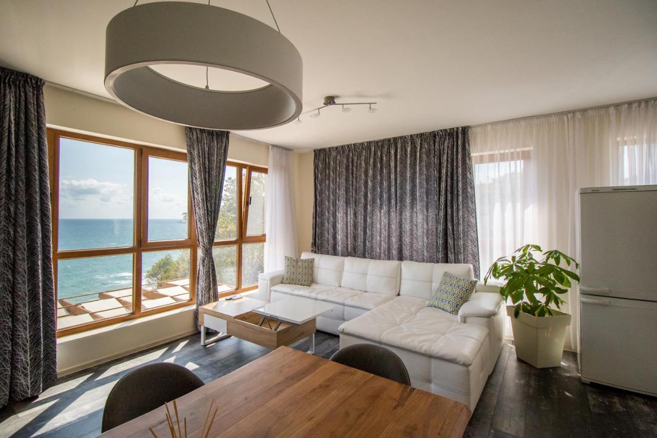 Penthouse At White Cliffs Apartment Byala  Bagian luar foto